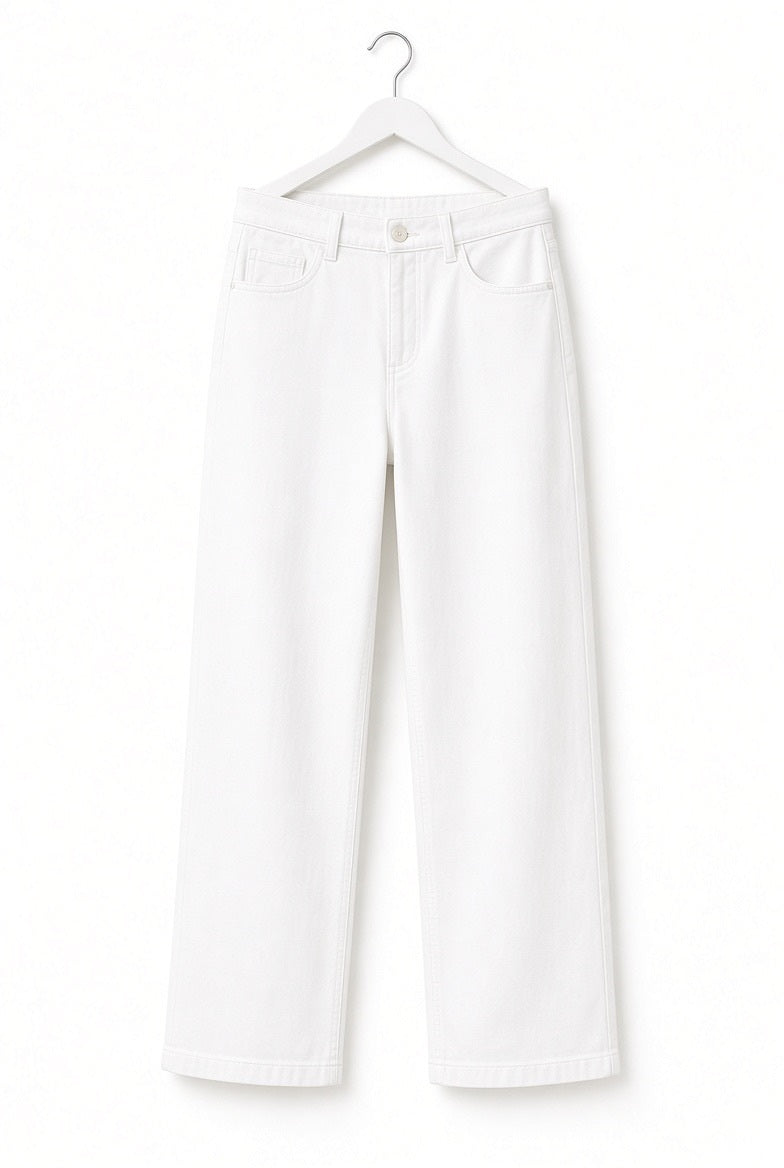 NWT BLANKNYC White High Rise Straight Leg size 10