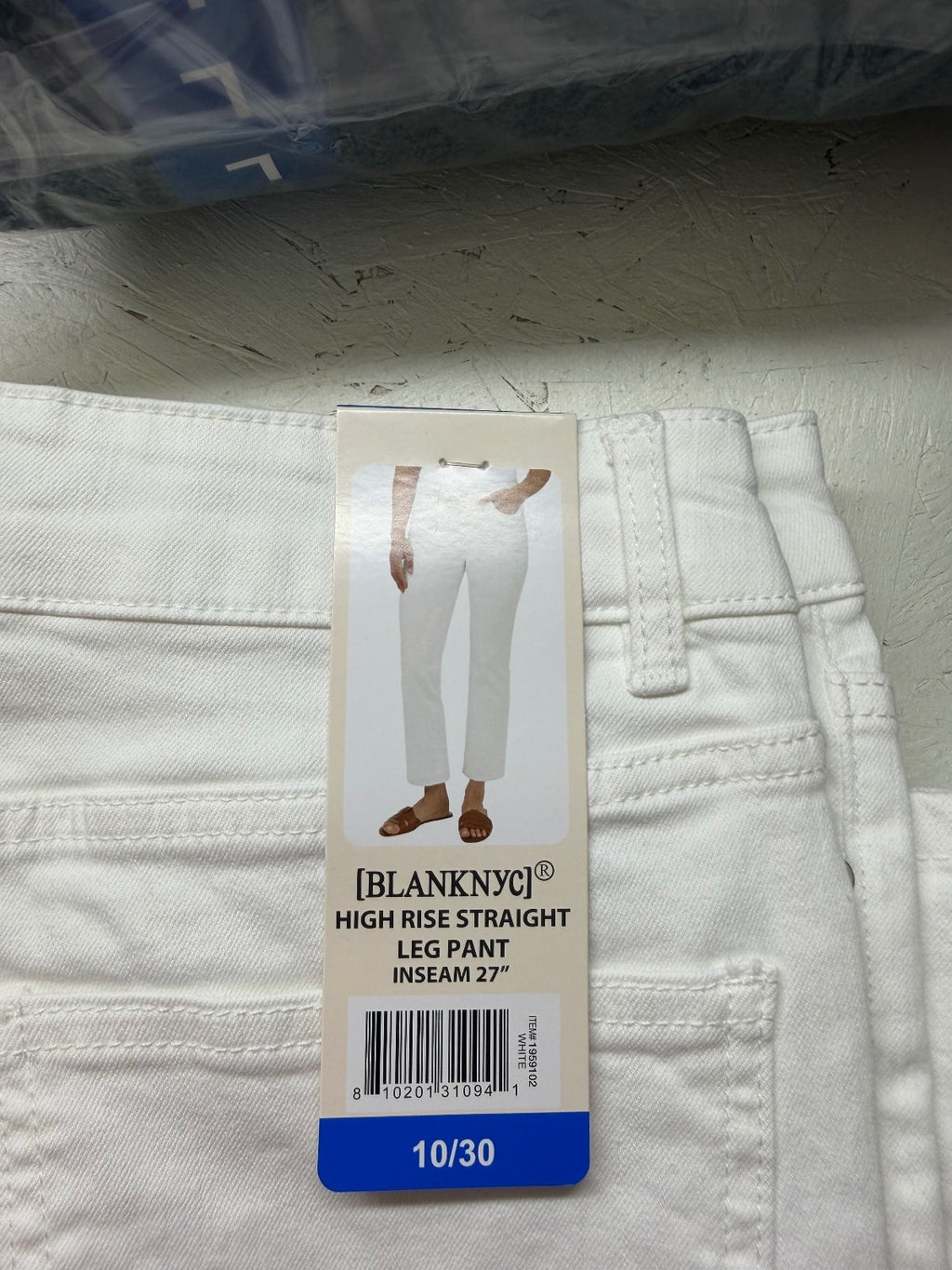 NWT BLANKNYC White High Rise Straight Leg size 10